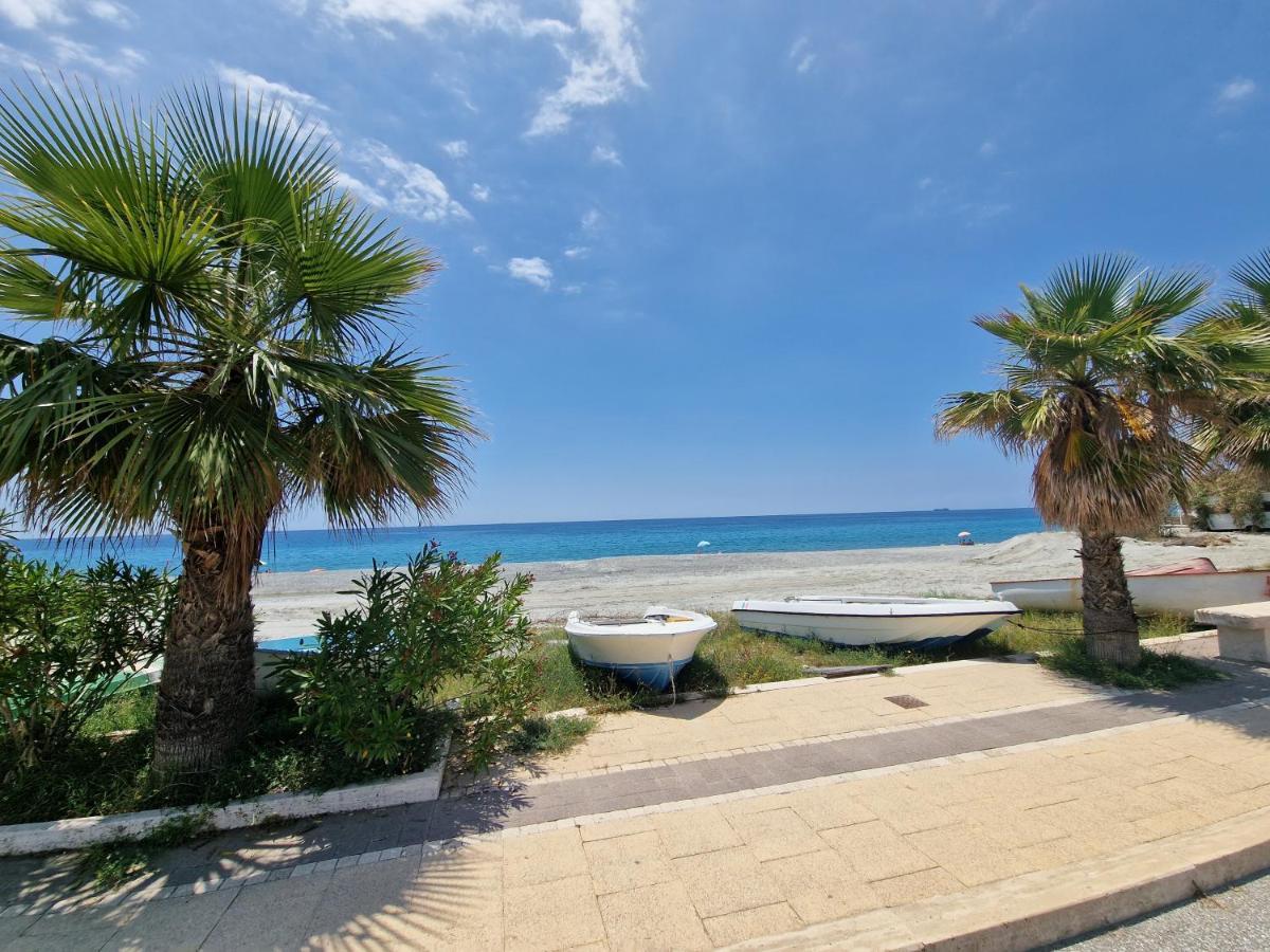 La Terrazza Di Elisa Apartment Marina di San Lorenzo Luaran gambar